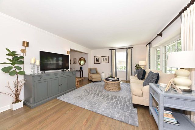 7530 N Fairchild ROAD, Fox Point, WI 53217