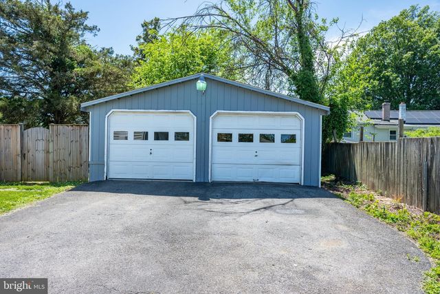 3718 4TH AVE, Edgewater, MD 21037