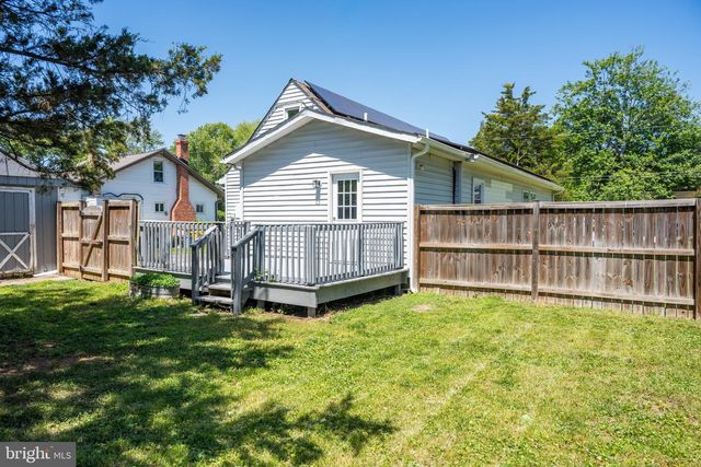3718 4TH AVE, Edgewater, MD 21037