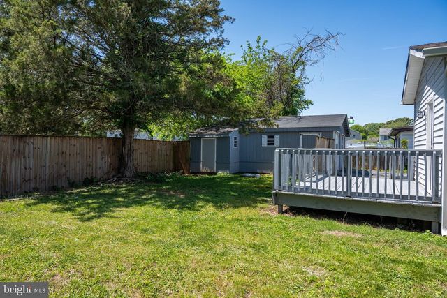3718 4TH AVE, Edgewater, MD 21037