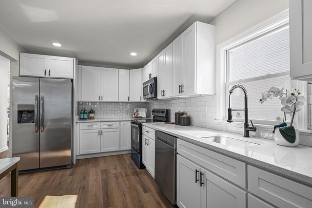 3718 4TH AVE, Edgewater, MD 21037