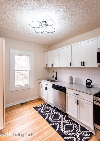 1340 Hoertz Ave, Louisville, KY 40217