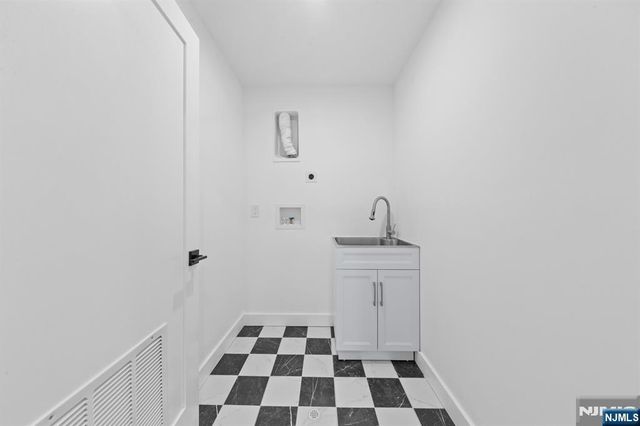 31-02 Gentner Road, Fair Lawn, NJ 07410