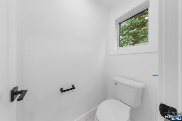 31-02 Gentner Road, Fair Lawn, NJ 07410