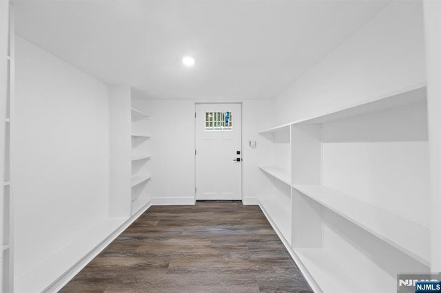 31-02 Gentner Road, Fair Lawn, NJ 07410
