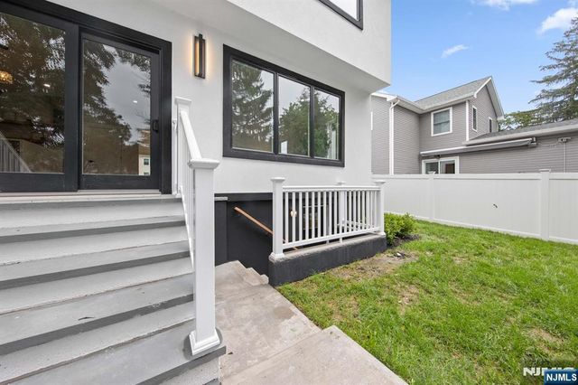 31-02 Gentner Road, Fair Lawn, NJ 07410