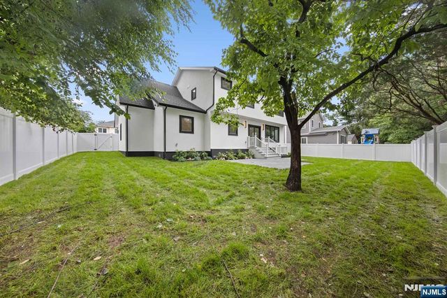 31-02 Gentner Road, Fair Lawn, NJ 07410