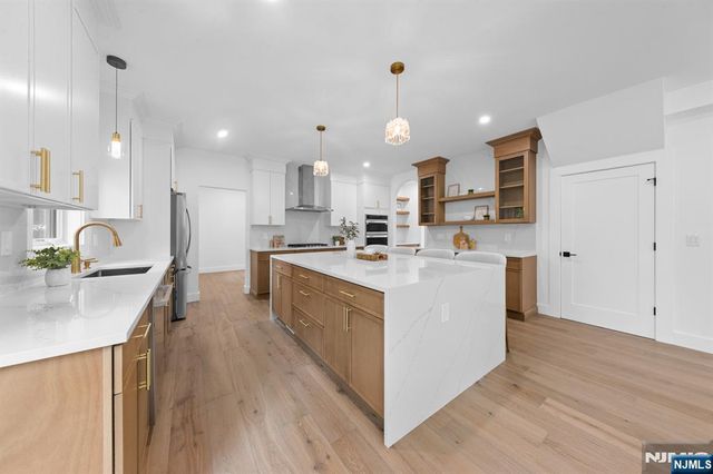 31-02 Gentner Road, Fair Lawn, NJ 07410