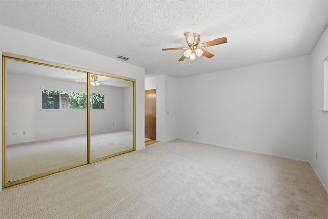 1515 Crestmont Ave, Roseville, CA 95661