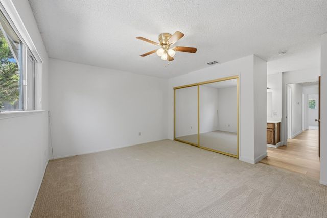 1515 Crestmont Ave, Roseville, CA 95661