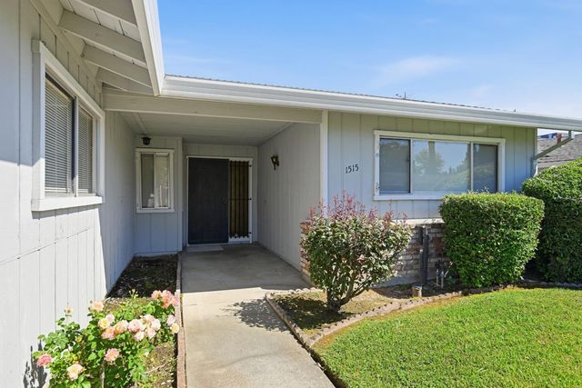 1515 Crestmont Ave, Roseville, CA 95661
