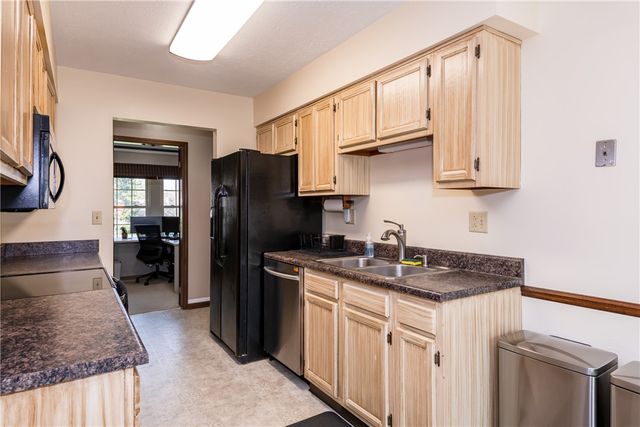 712 Tealwood Drive, Beavercreek, OH 45430