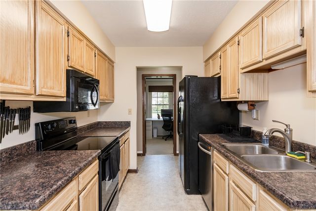 712 Tealwood Drive, Beavercreek, OH 45430