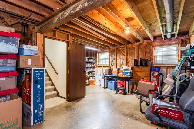 712 Tealwood Drive, Beavercreek, OH 45430