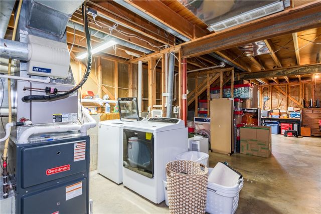 712 Tealwood Drive, Beavercreek, OH 45430