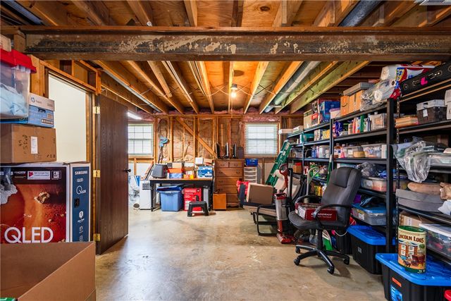 712 Tealwood Drive, Beavercreek, OH 45430