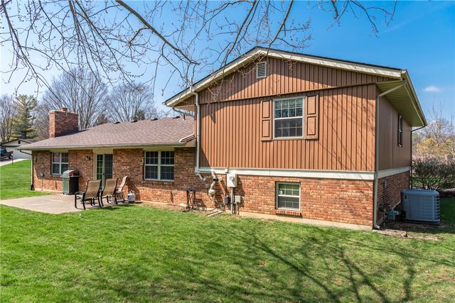 712 Tealwood Drive, Beavercreek, OH 45430