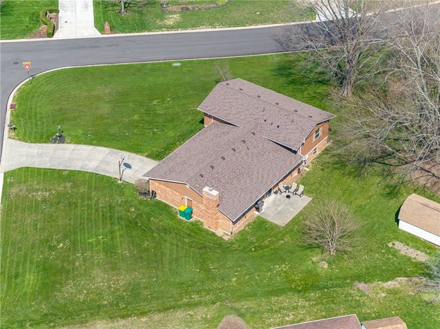 712 Tealwood Drive, Beavercreek, OH 45430