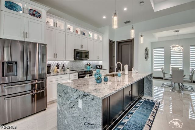 1715 SW 6th AVE, Cape Coral, FL 33991