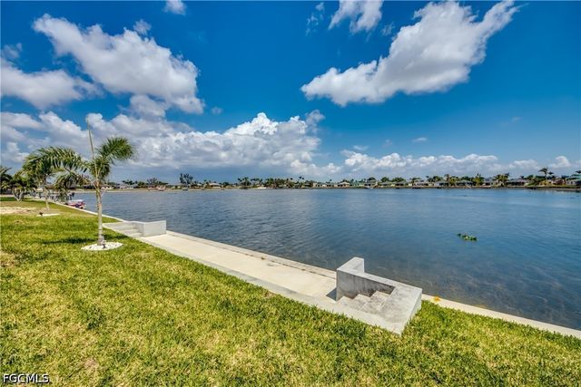 1715 SW 6th AVE, Cape Coral, FL 33991