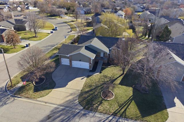 1931 N Beretta Ct, Andover, KS 67002