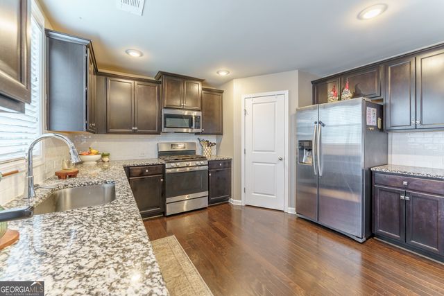 5987 Park Bay Court, Flowery Branch, GA 30542