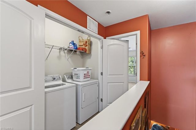 833 Federal Hall Lane, Kernersville, NC 27284