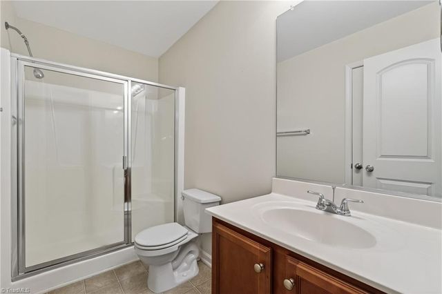 833 Federal Hall Lane, Kernersville, NC 27284