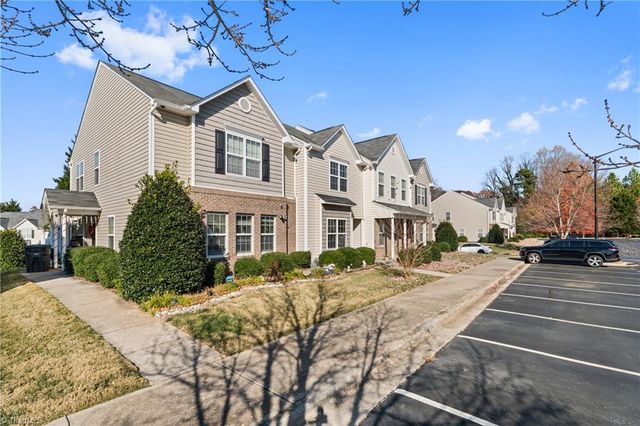 833 Federal Hall Lane, Kernersville, NC 27284