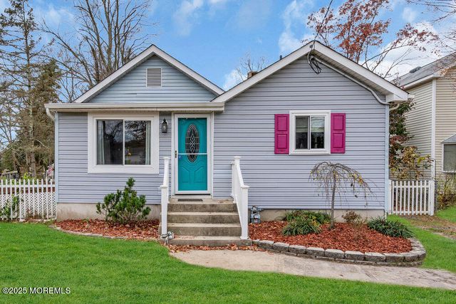 79 Frederick Avenue, Howell, NJ 07731