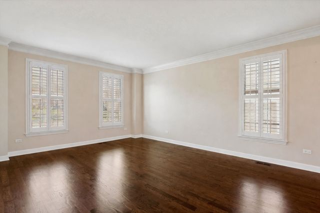 36 Tournament Drive S, Hawthorn Woods, IL 60047