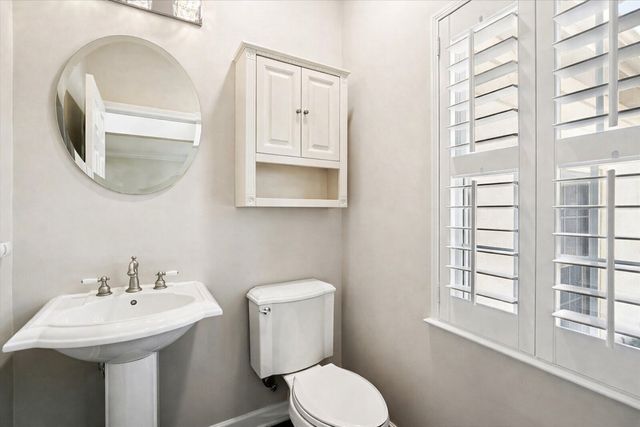 36 Tournament Drive S, Hawthorn Woods, IL 60047