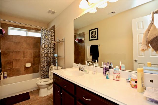 26715 Richwood Oaks Drive, Katy, TX 77494