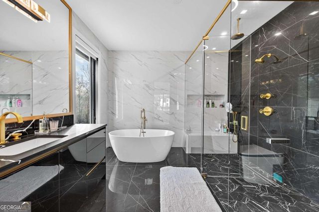 3440 Ronnie Lane, Suwanee, GA 30024