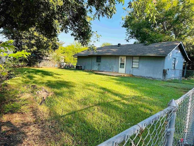 316 Kaufman, Mount Vernon, TX 75457