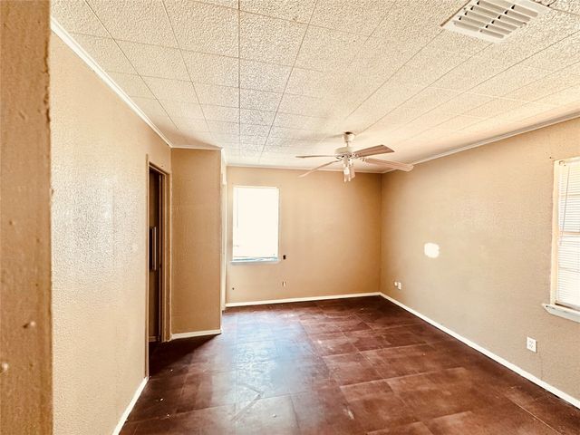 316 Kaufman, Mount Vernon, TX 75457