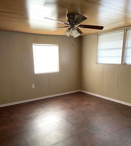 316 Kaufman, Mount Vernon, TX 75457