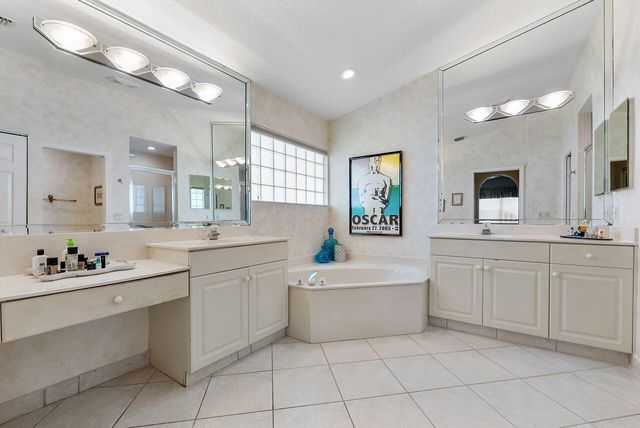 6643 Sherbrook Drive, Boynton Beach, FL 33437