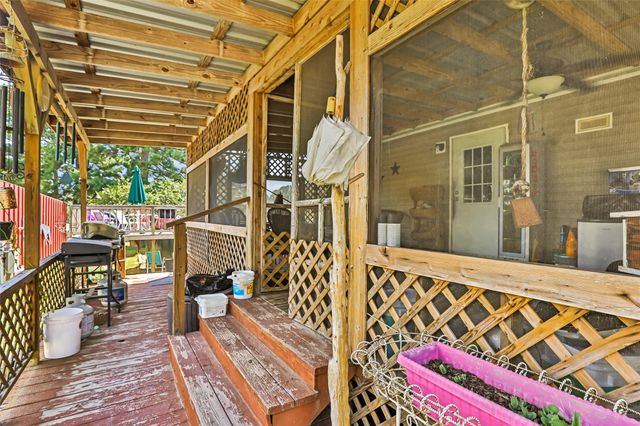 16980 Main Drive, Willis, TX 77318