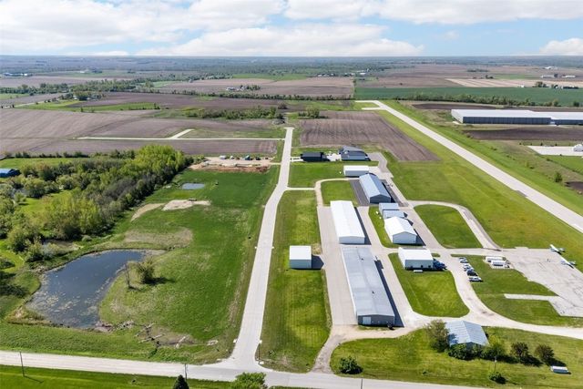 1687 Luxair Lane, Marion, IA 52302