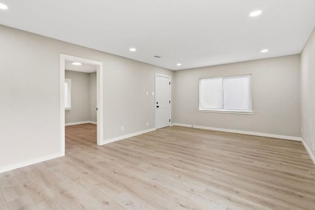 415 Curran Ave, Sacramento, CA 95833