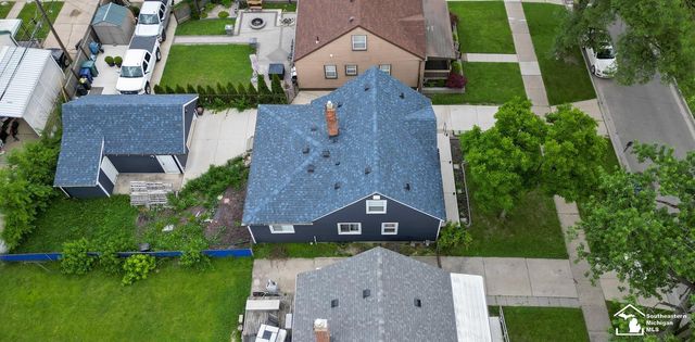 2910 Bailey Avenue, Lincoln Park, MI 48146