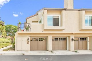 289 Stanford Court 52, Irvine, CA 92612