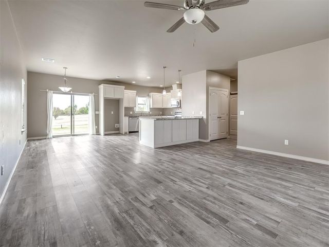 517 S Broadway Avenue, Guthrie, OK 73044