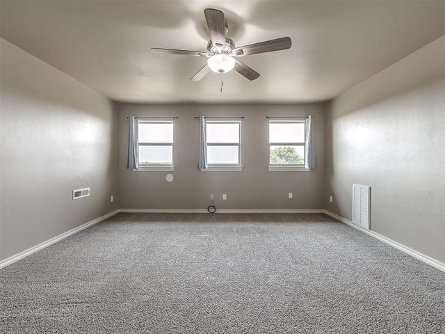 517 S Broadway Avenue, Guthrie, OK 73044