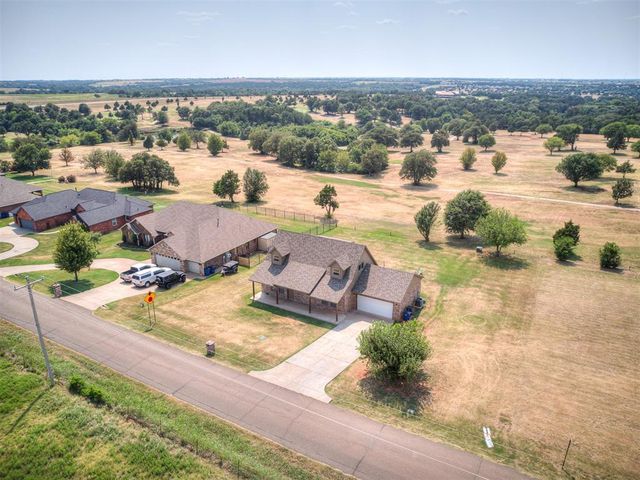 517 S Broadway Avenue, Guthrie, OK 73044