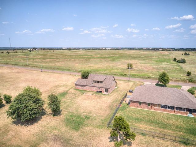 517 S Broadway Avenue, Guthrie, OK 73044