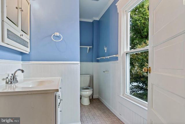 107 W END AVE, Cambridge, MD 21613