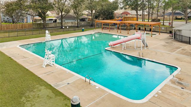 4214 Manordale Drive, Pasadena, TX 77505