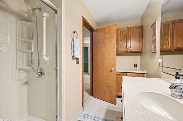 20604 Birch Meadow Drive, Clinton Twp, MI 48036